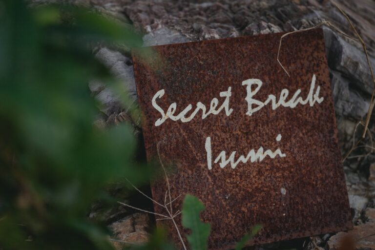 旅の記憶を宿す場所 ／ Secret Break Isumi & Hebara